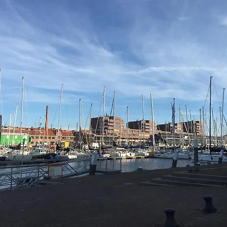 Hellingweg Met Balkon