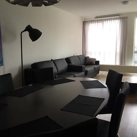 Appartement Hellingweg Met Balkon Den Haag