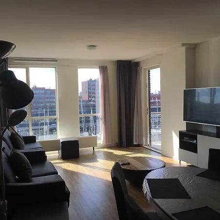 Appartement Hellingweg Met Balkon